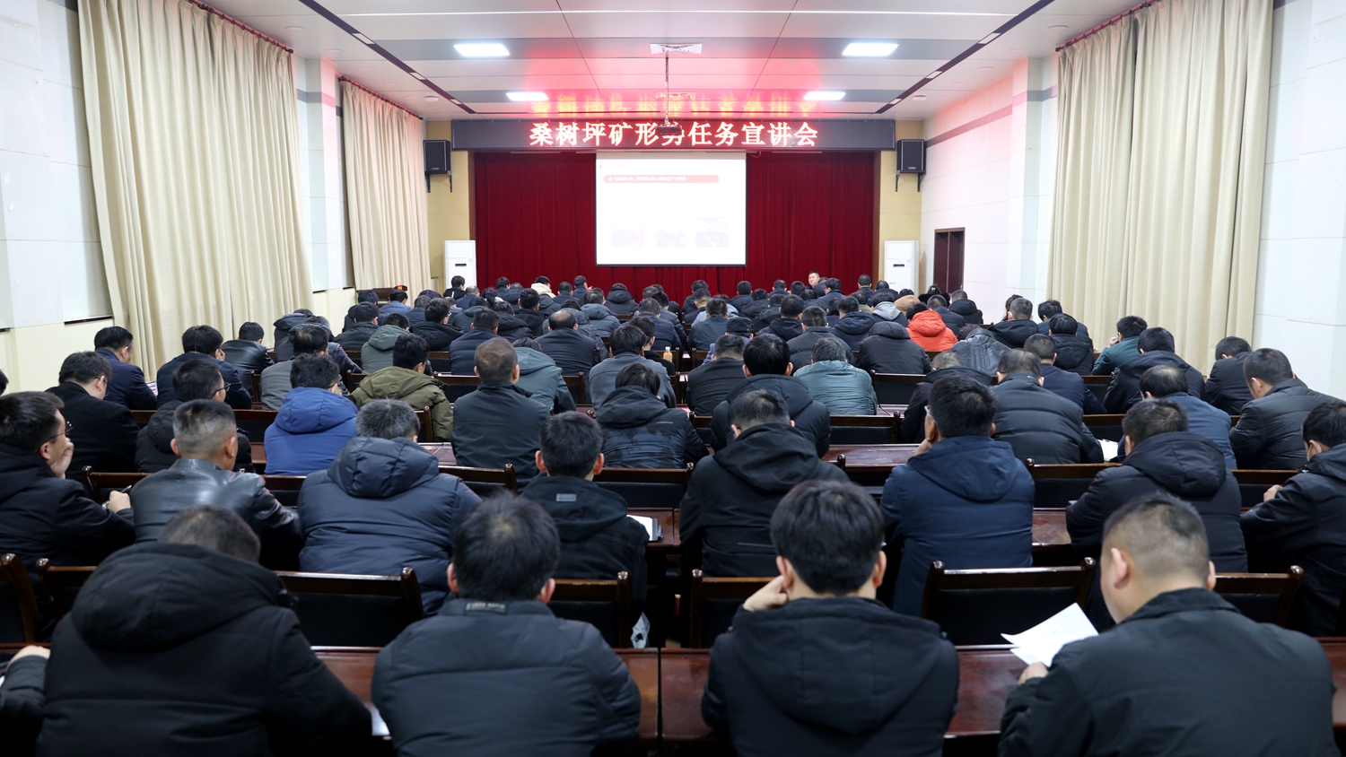 韓城礦業(yè)桑樹坪礦：筑牢消防安全“防火墻”1.jpg